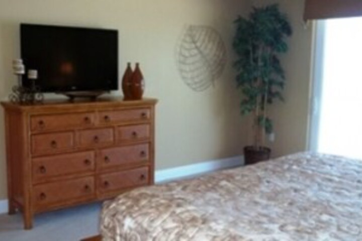 Room 32 of 32