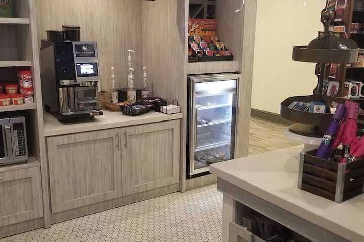 Snack bar