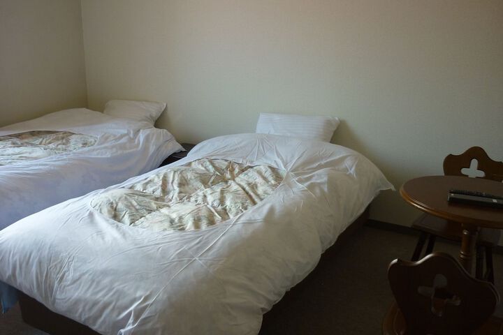 Room 5 of 53
