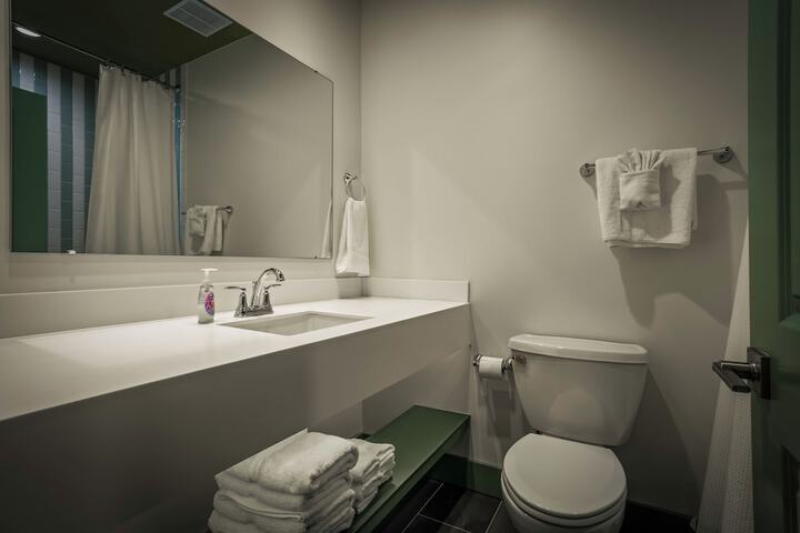Room 45 of 111