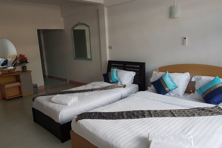 Room 9 of 30