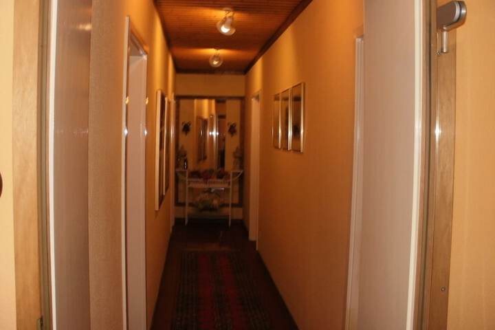 Ballroom/Hall 19 of 27