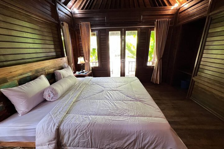 Room 2 of 42