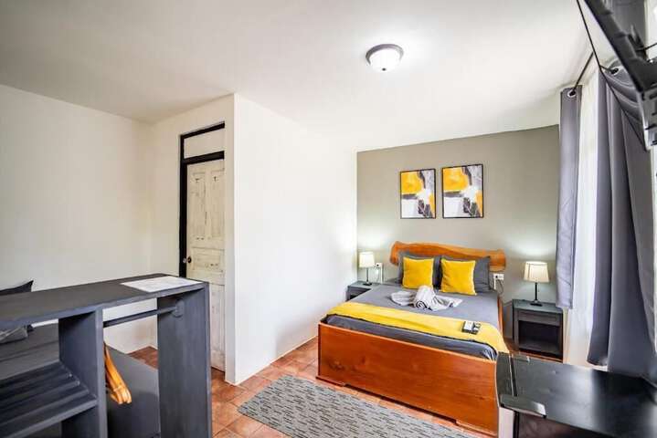 Room 3 of 11