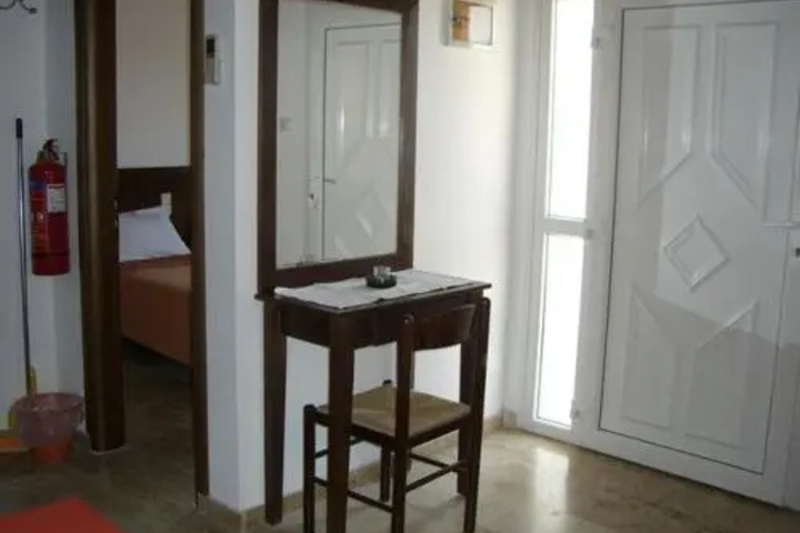 Room 3 of 12