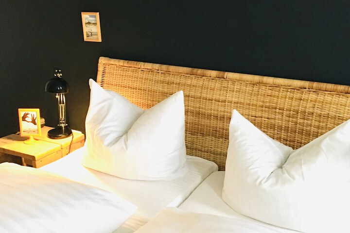 Room 10 of 70