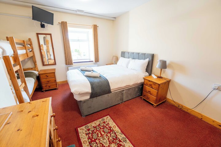 Room 10 of 64