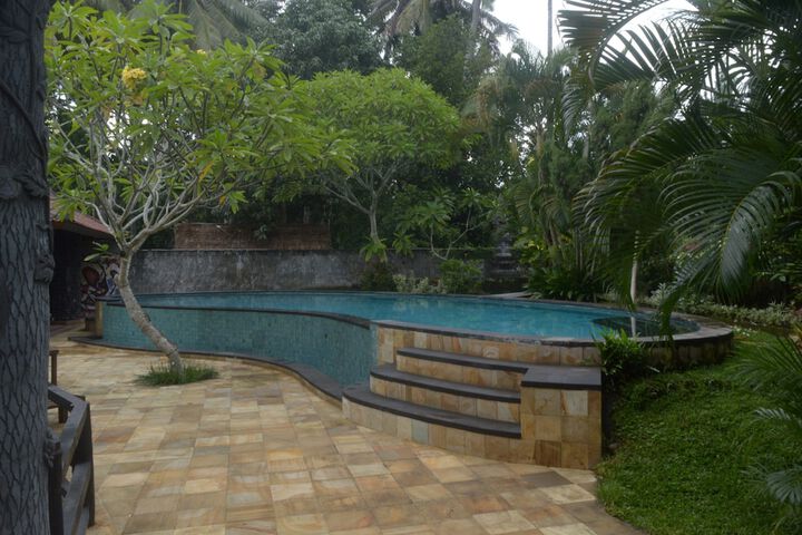 Pool Hotel