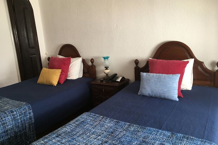 Room 26 of 83