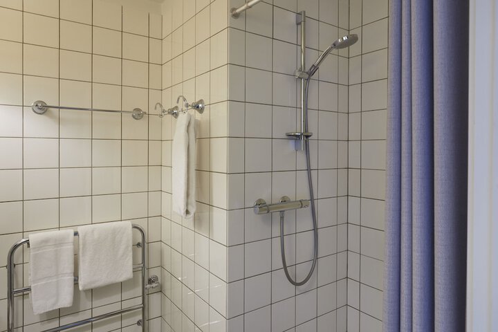 Room 45 of 69