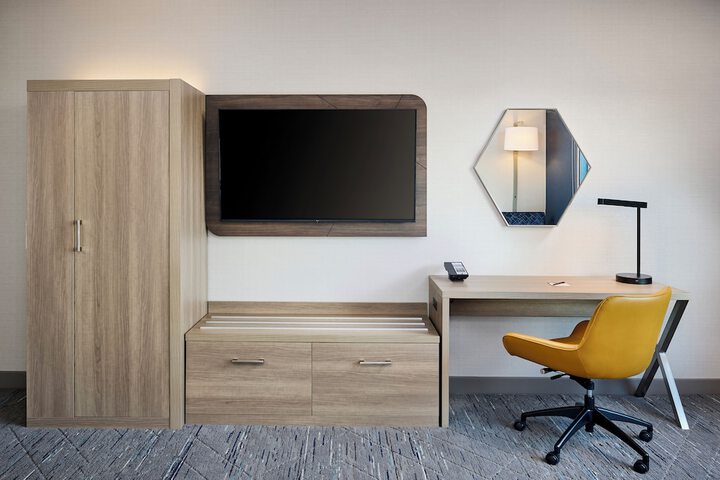 Room 9 of 47