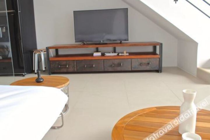 Hotel Interior 9 of 24