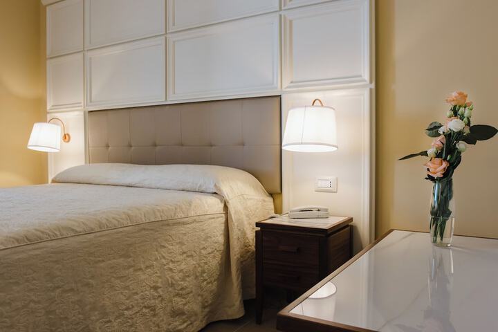 Room 10 of 54