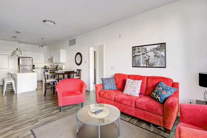 Exterior of 2BR Loft in the Heart of Denver Sleeps 8