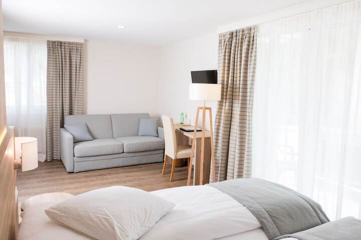 Room 10 of 53