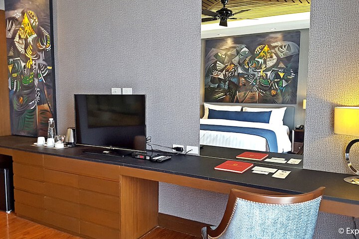 Room 15 of 91