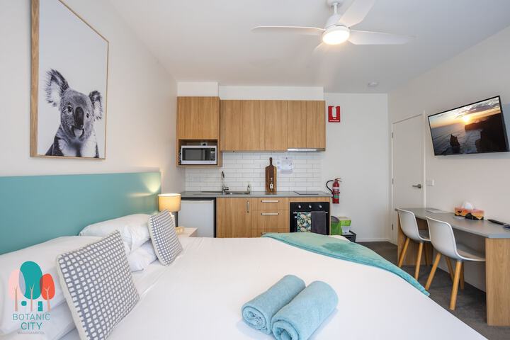 Room 26 of 100