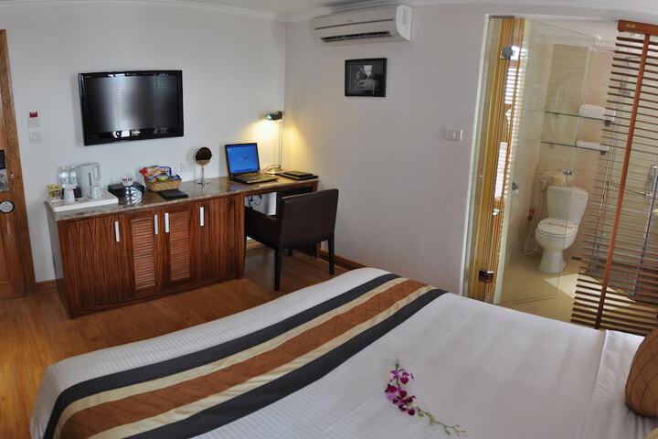 Room 11 of 54