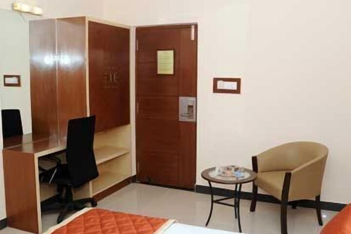Room 15 of 23