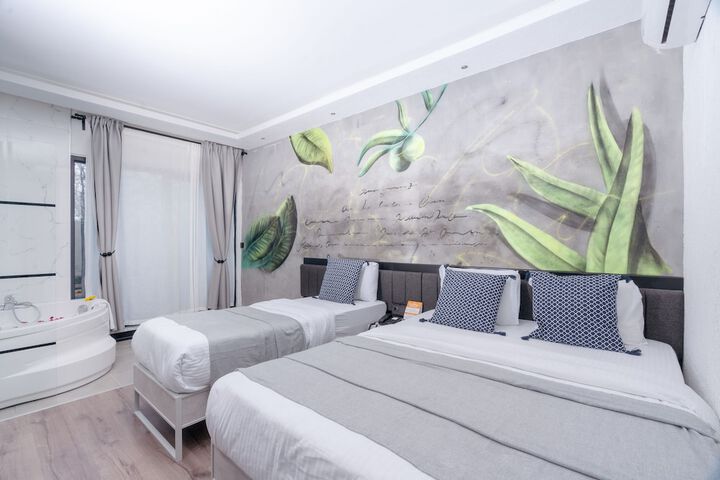 Room 42 of 60