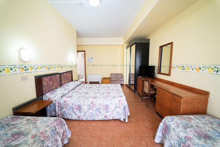 Room 34 of 58
