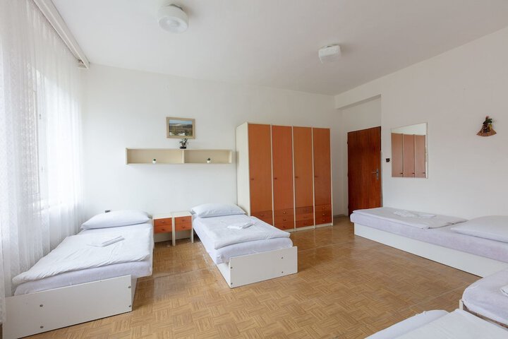 Room 38 of 42