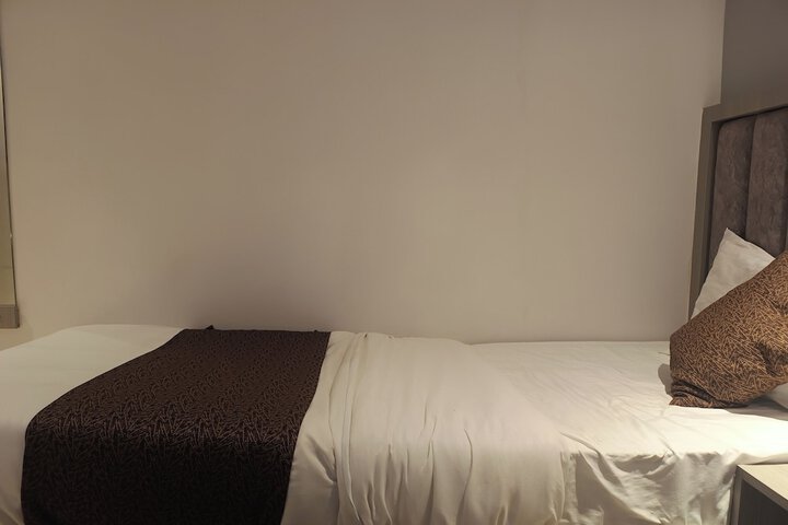 Room 36 of 65