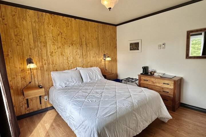 Room 16 of 81