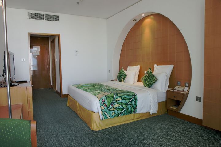 Room 7 of 87