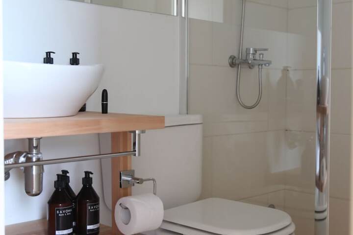 Room 8 of 20