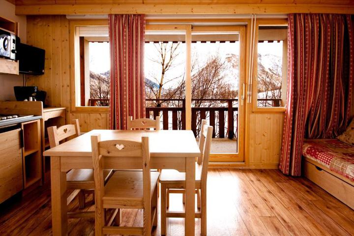 General 32 of 35