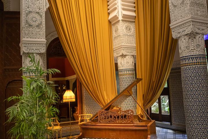 Hotel Lobby
