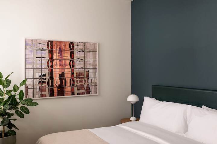 Room 14 of 65