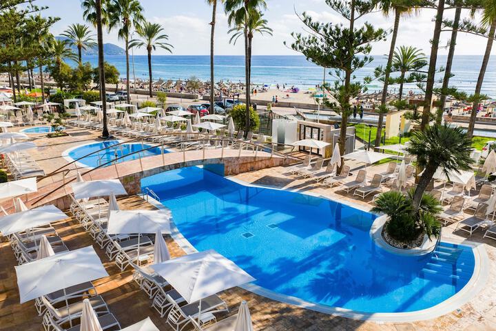 Pools & Facilities