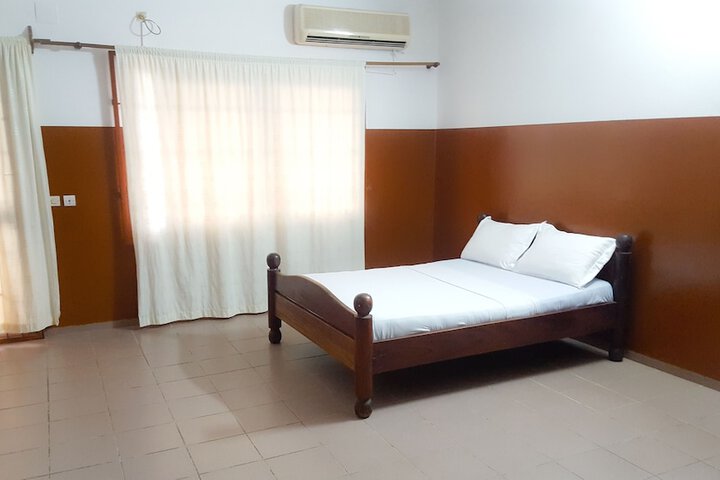 Room 7 of 25