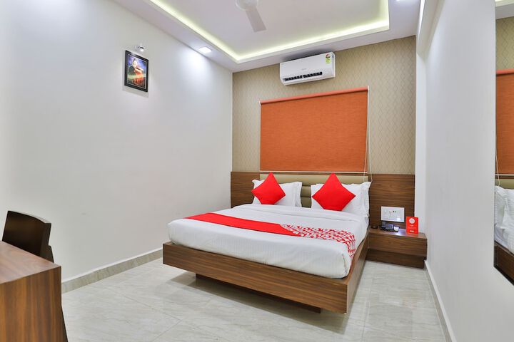 Room 18 of 32