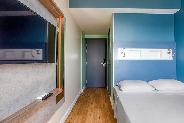 Room 48 of 110