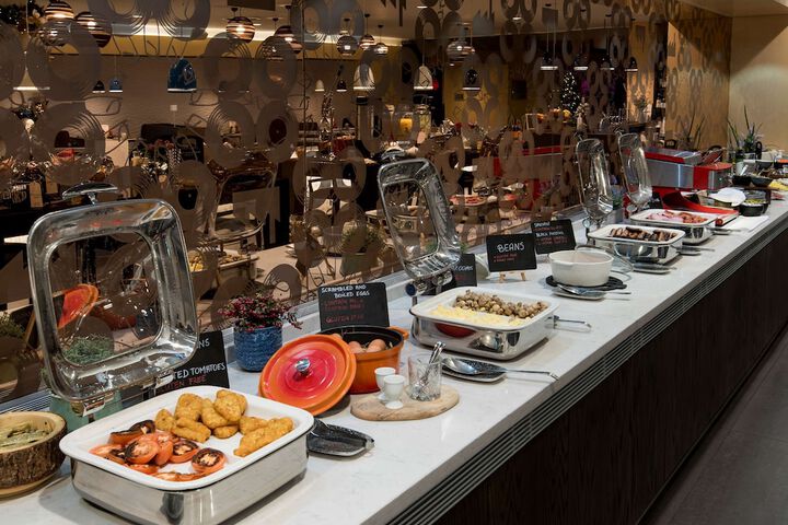 Breakfast/Coffee Service 108 of 149