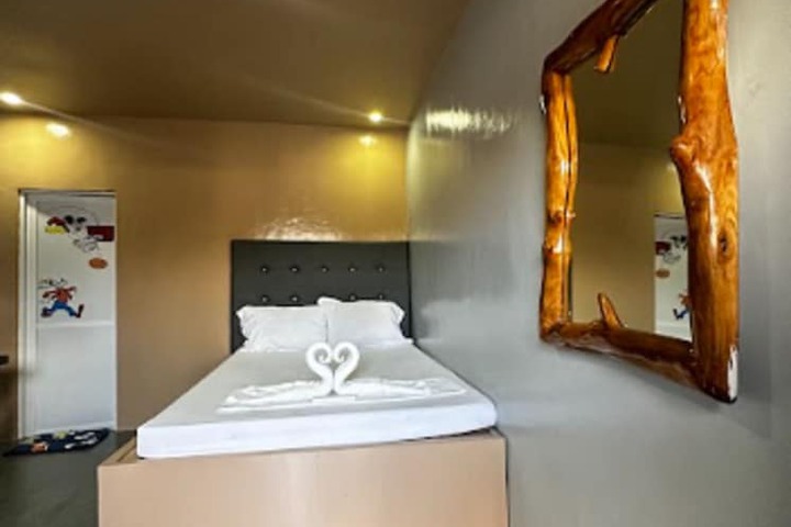 Room 7 of 40