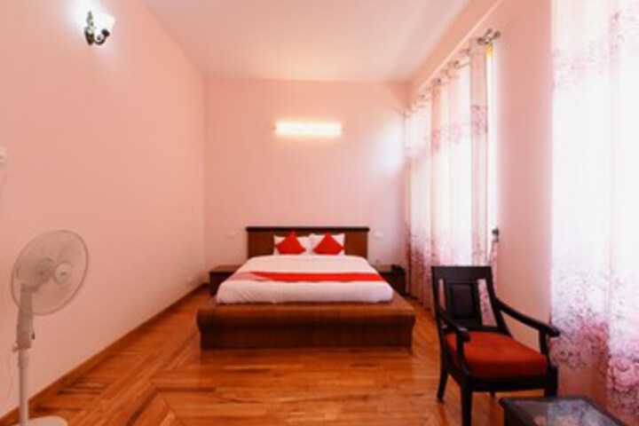 Room 21 of 25