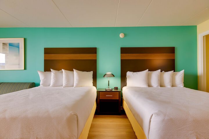 Room 15 of 27