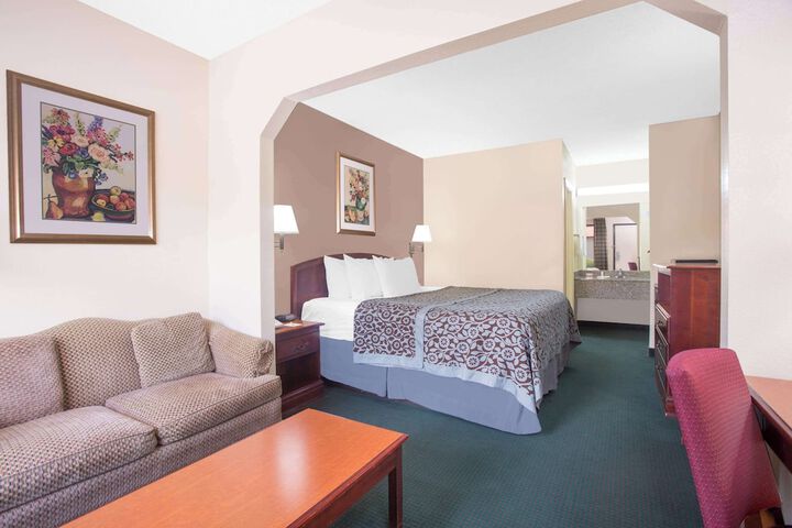 1 King Bed (7 of 9)