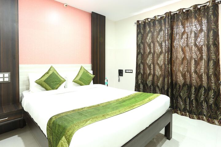 Room 10 of 44