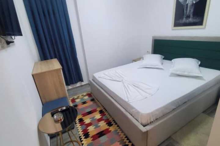 Room 6 of 23