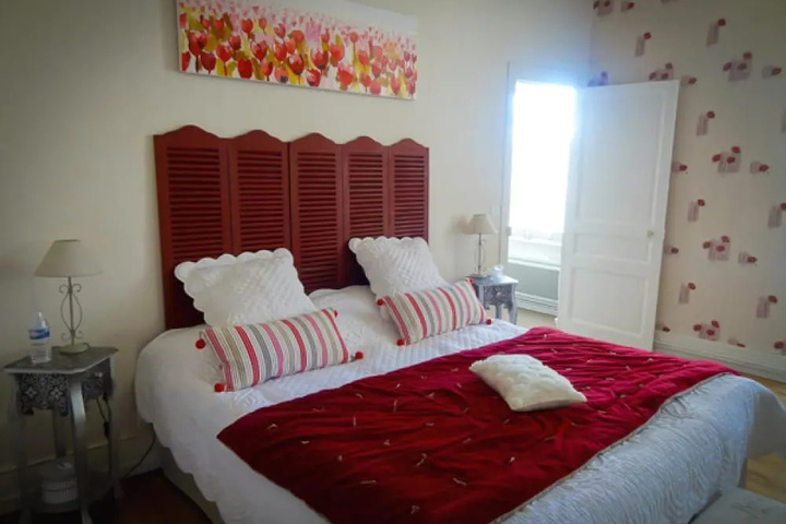 Room 2 of 15