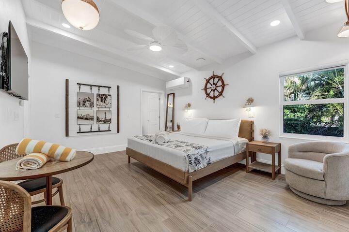 Room 2 of 69