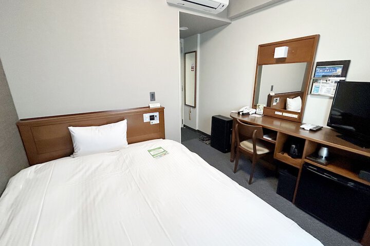 Room 7 of 36