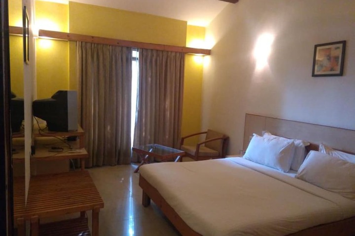 Room 18 of 40