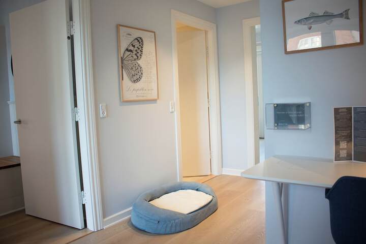 Room 52 of 127