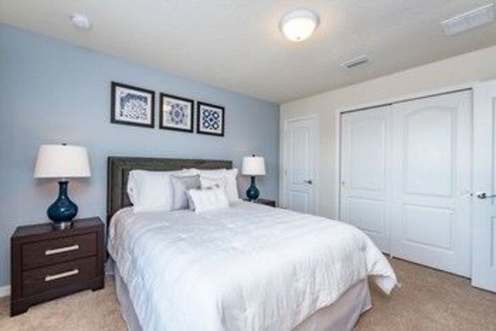 Room 11 of 26